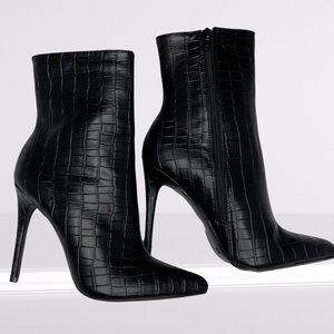 Fashionnova Black Trendy Booties